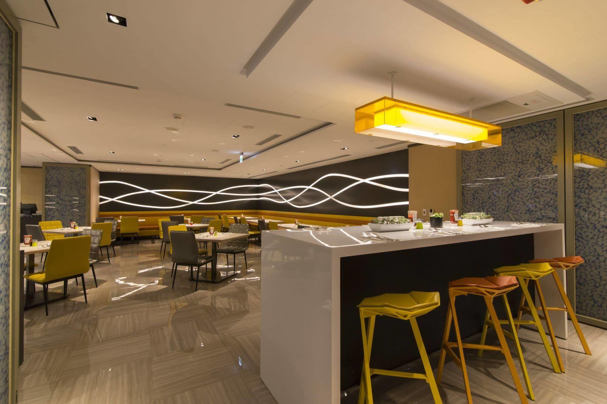 Aloft Taipei Beitou Hotell Eksteriør bilde